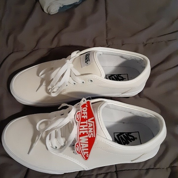 Vans - Picture 2 of 4